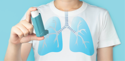 Mujer_usando_inhalador_de_asma